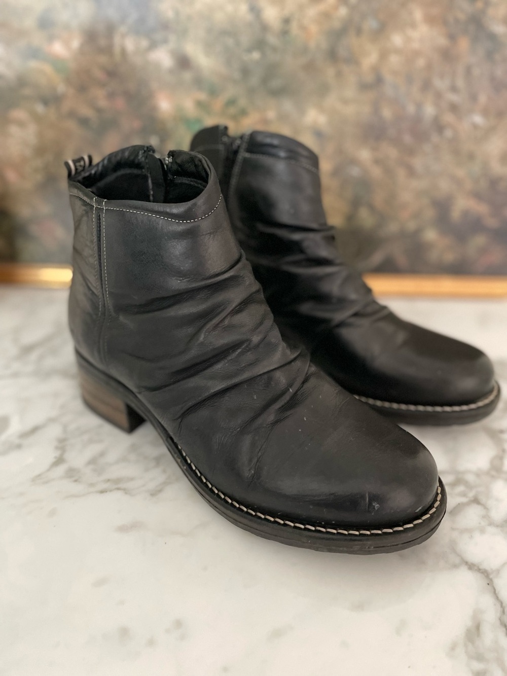 TAOS Ravelle Mid Boot Black Leather Slouchy Womens Size 8-8.5 - Picture 2 of 9